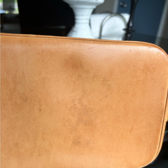 Louis Vuitton Handbag - Picture 8 of 12